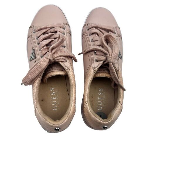 Guess - Picture 5 of 10